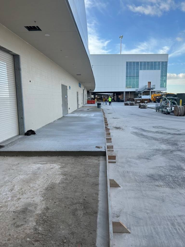 Concrete curbing